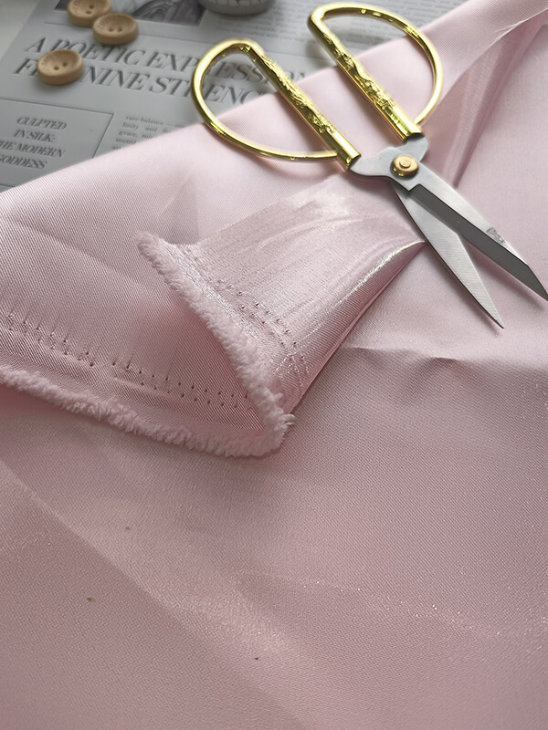 Атлас "Жидкий" "Бледно- розовый"