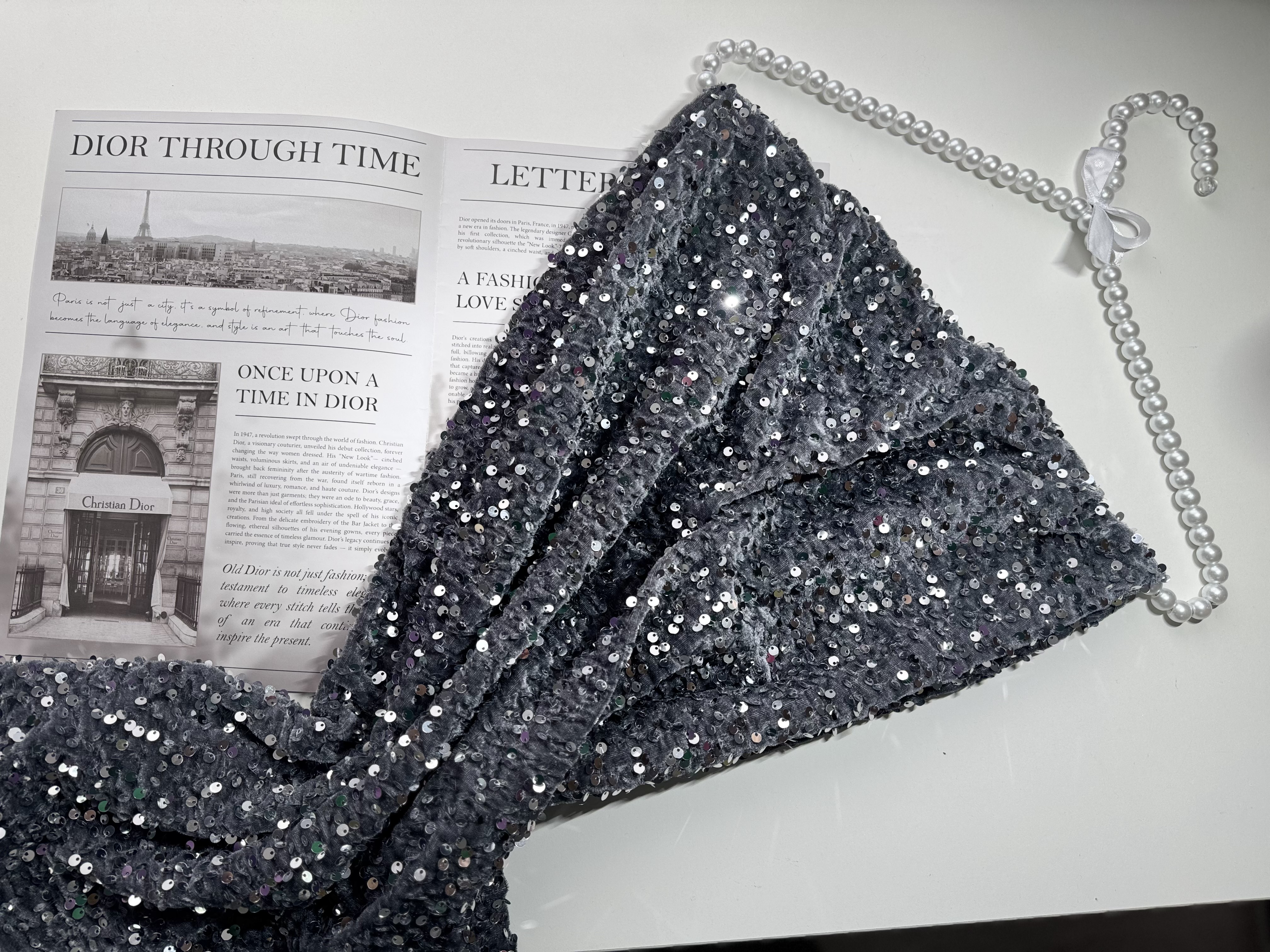 Бархат гладкий "Серый" с пайетками