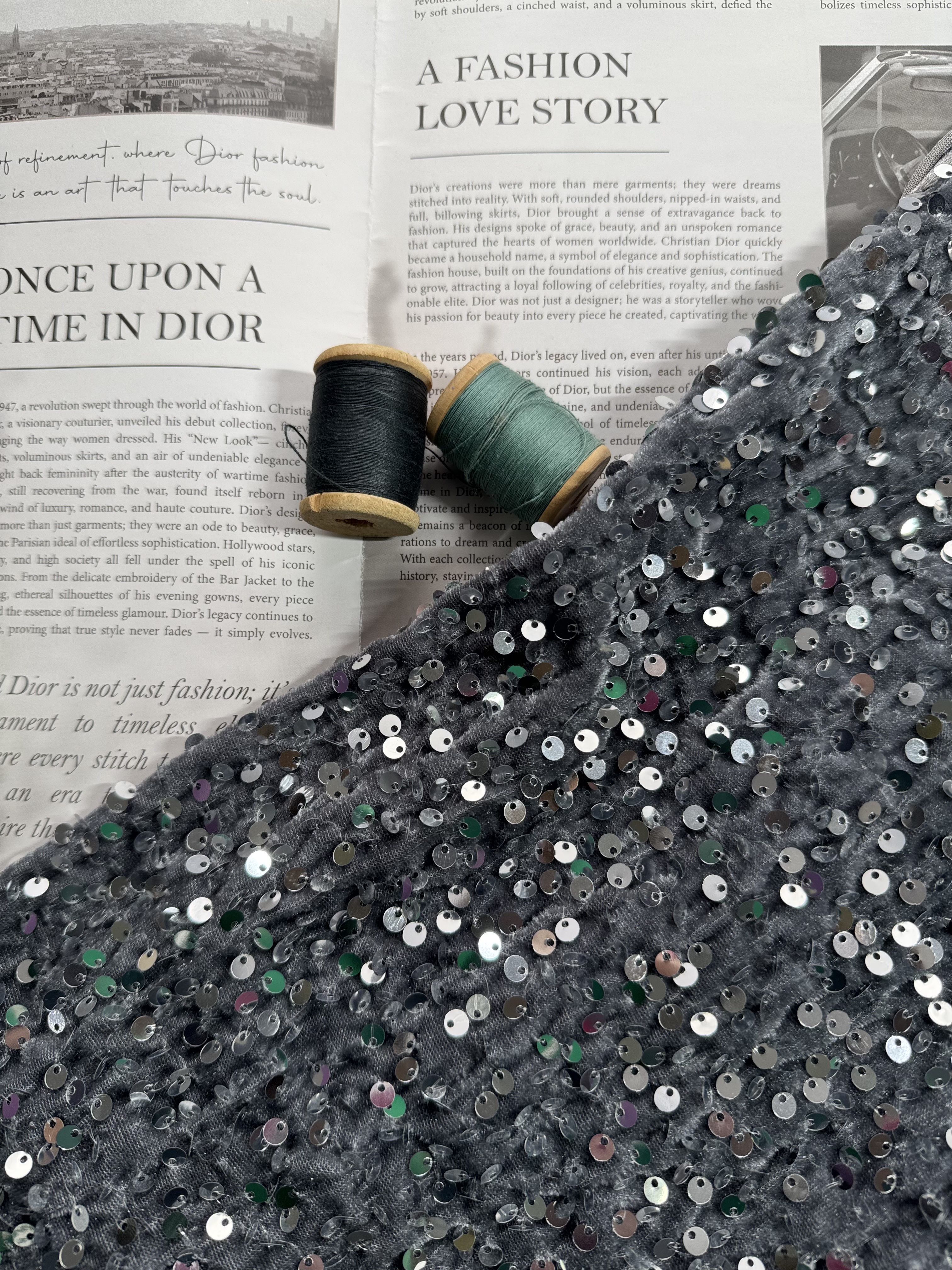 Бархат гладкий "Серый" с пайетками