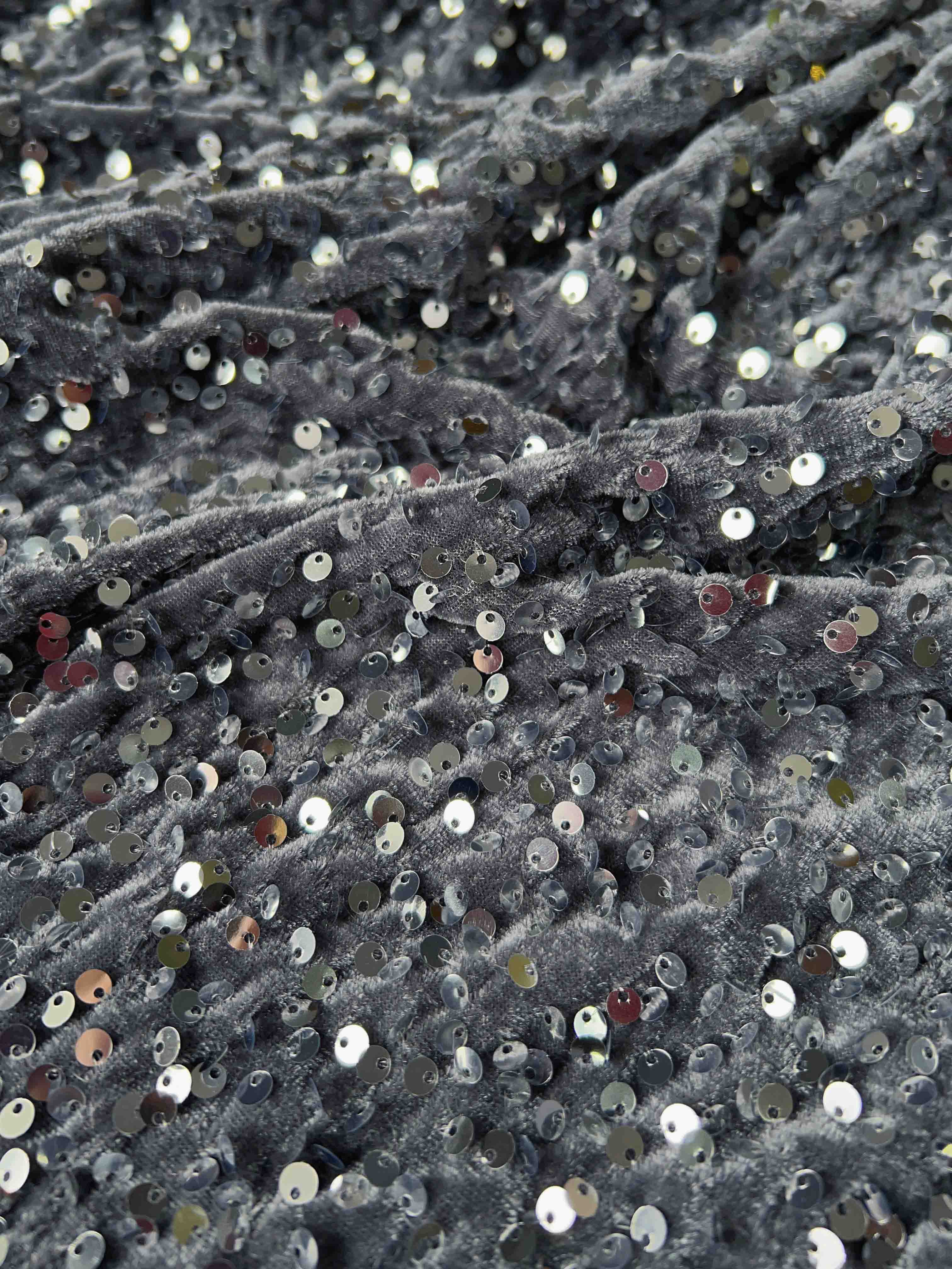 Бархат гладкий "Серый" с пайетками