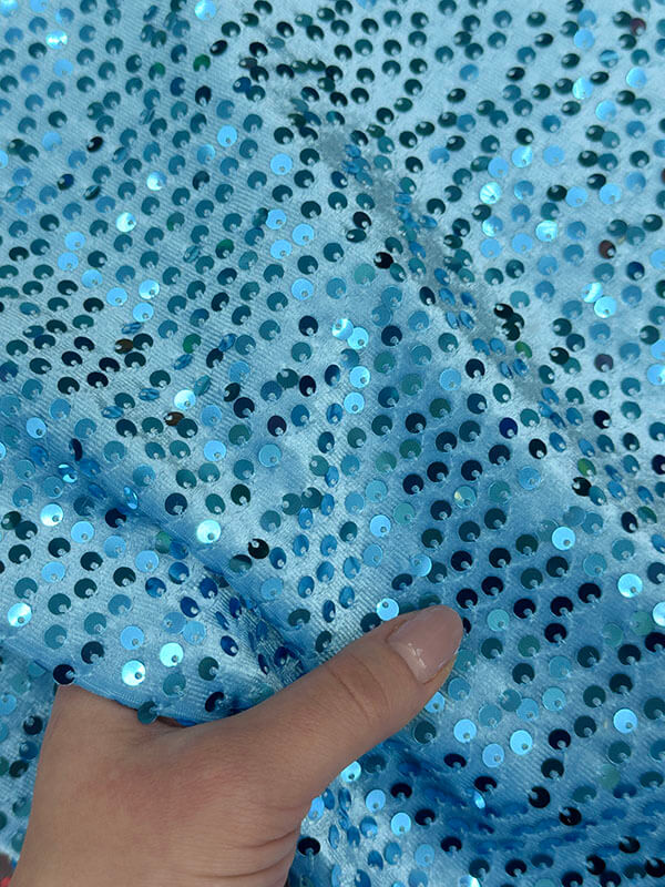 Бархат гладкий "Небесно- голубой" с пайетками