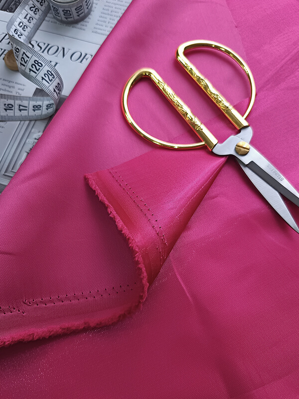 Атлас "Жидкий" "Фуксия"