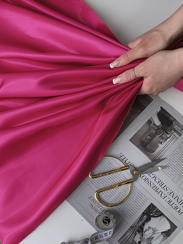 Атлас "Жидкий" "Фуксия"