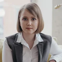 Ксения Голубева - специалист