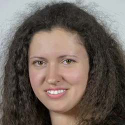 Анна Луценко - специалист