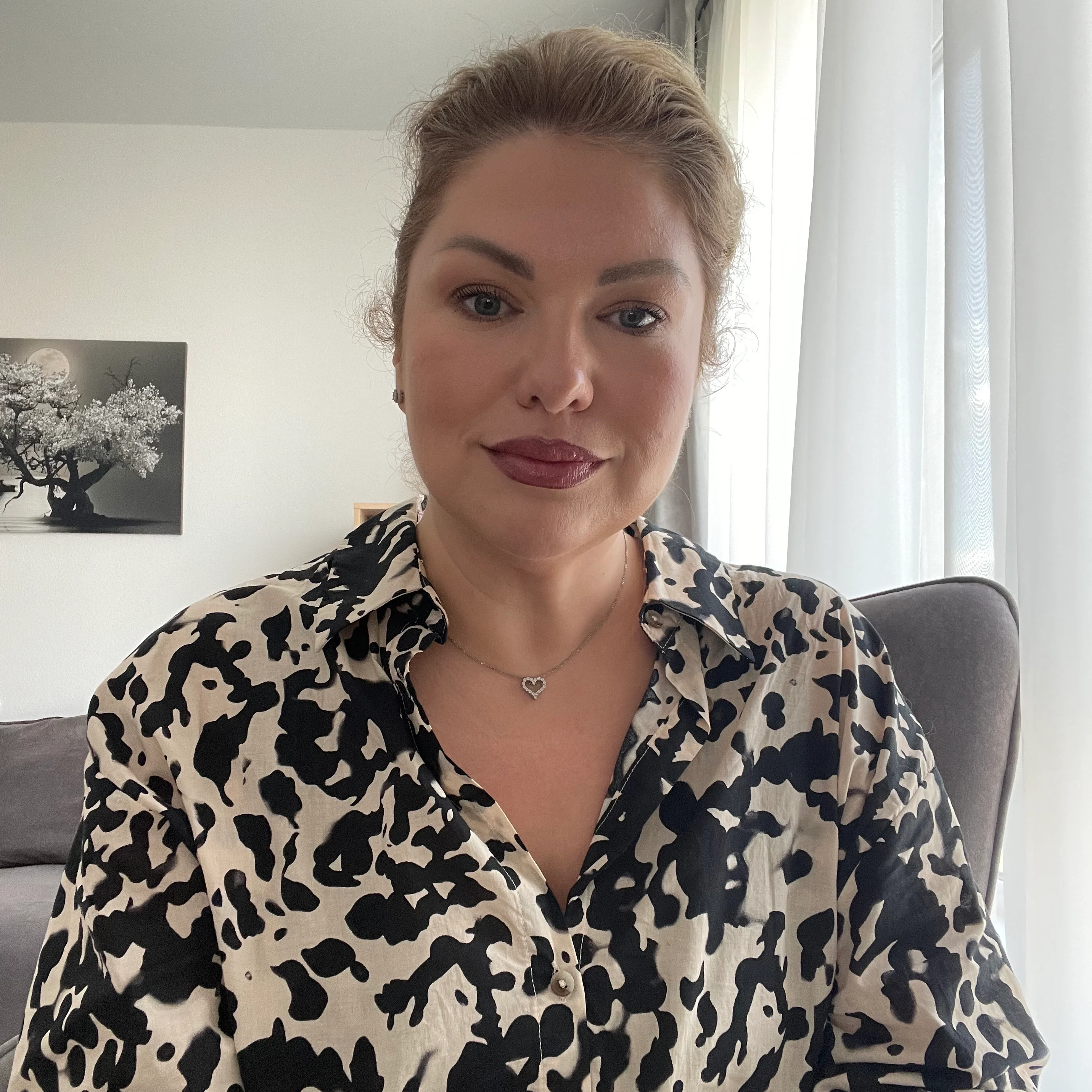 Оксана Расторгуева - специалист