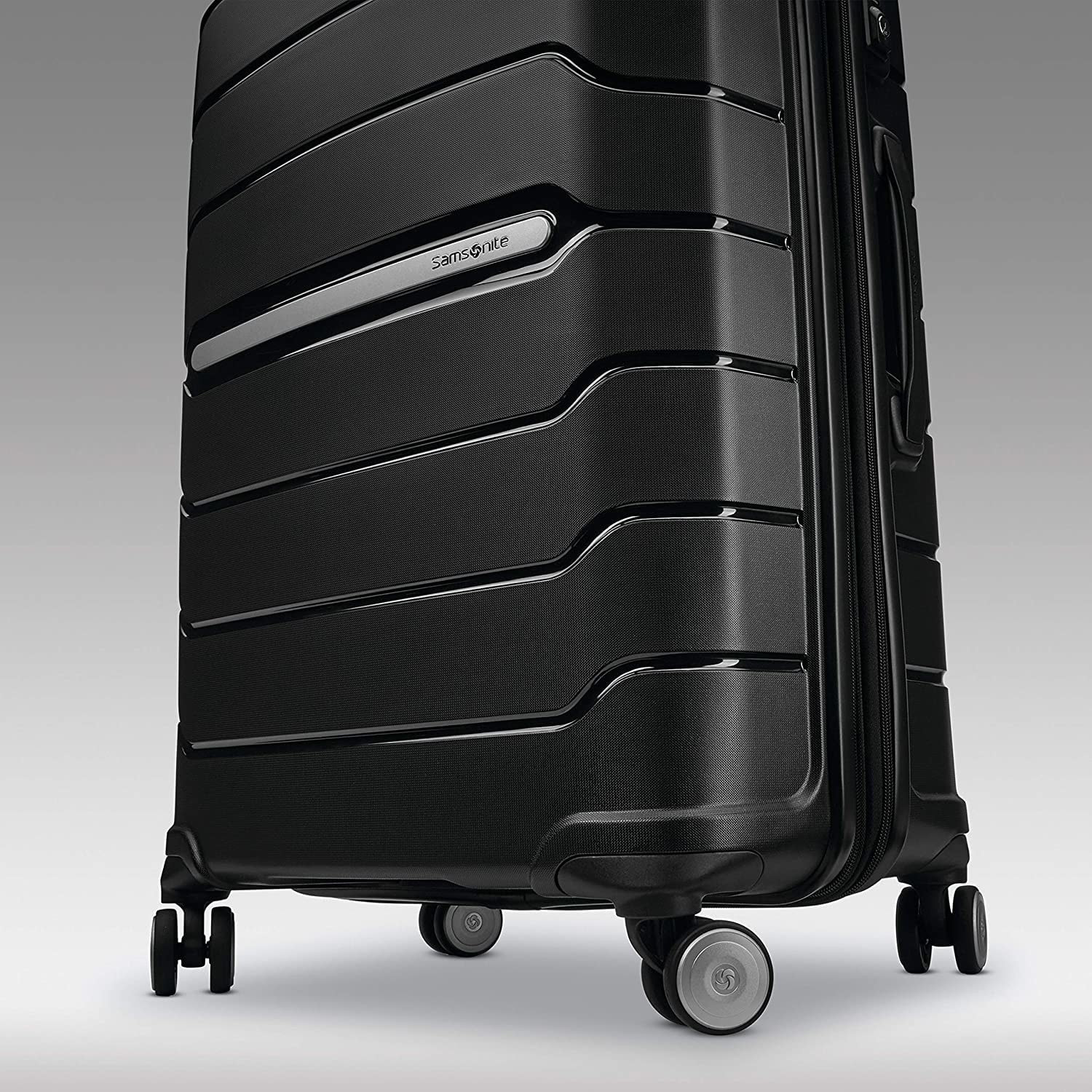 samsonite freeform suitcase