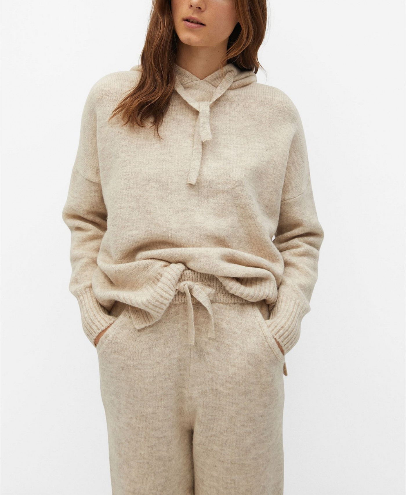 Свитер тонкой вязки