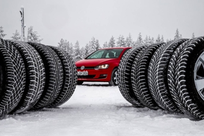 Какие шины лучше на зиму: шипы или липучки?