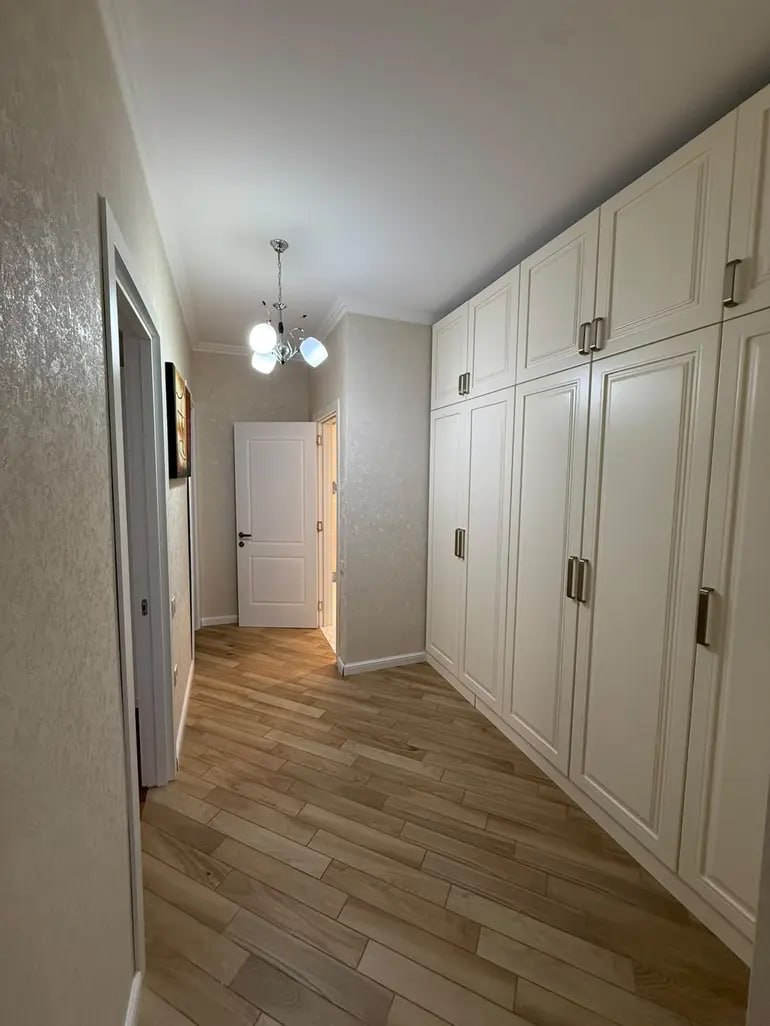 4-room apartment in Saburtalo, $1300/month