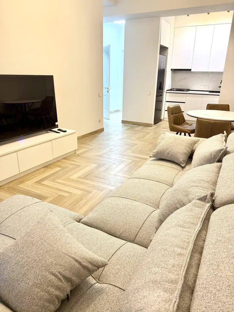2-room apartment in Saburtalo, Shartava St., $1000/month