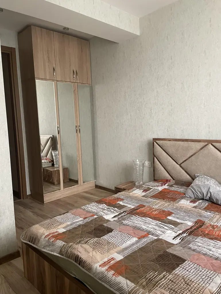 3-room apartment on Kekelidze Street, Vake, $1200/month