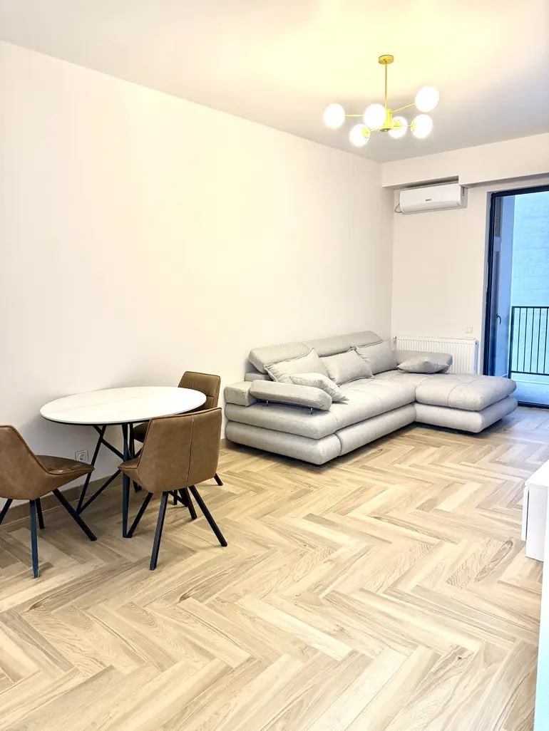 2-room apartment in Saburtalo, Shartava St., $1000/month