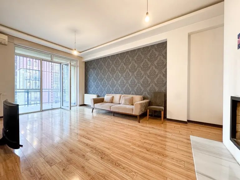 3-room apartment on Nuzubidze, Saburtalo, $900/month
