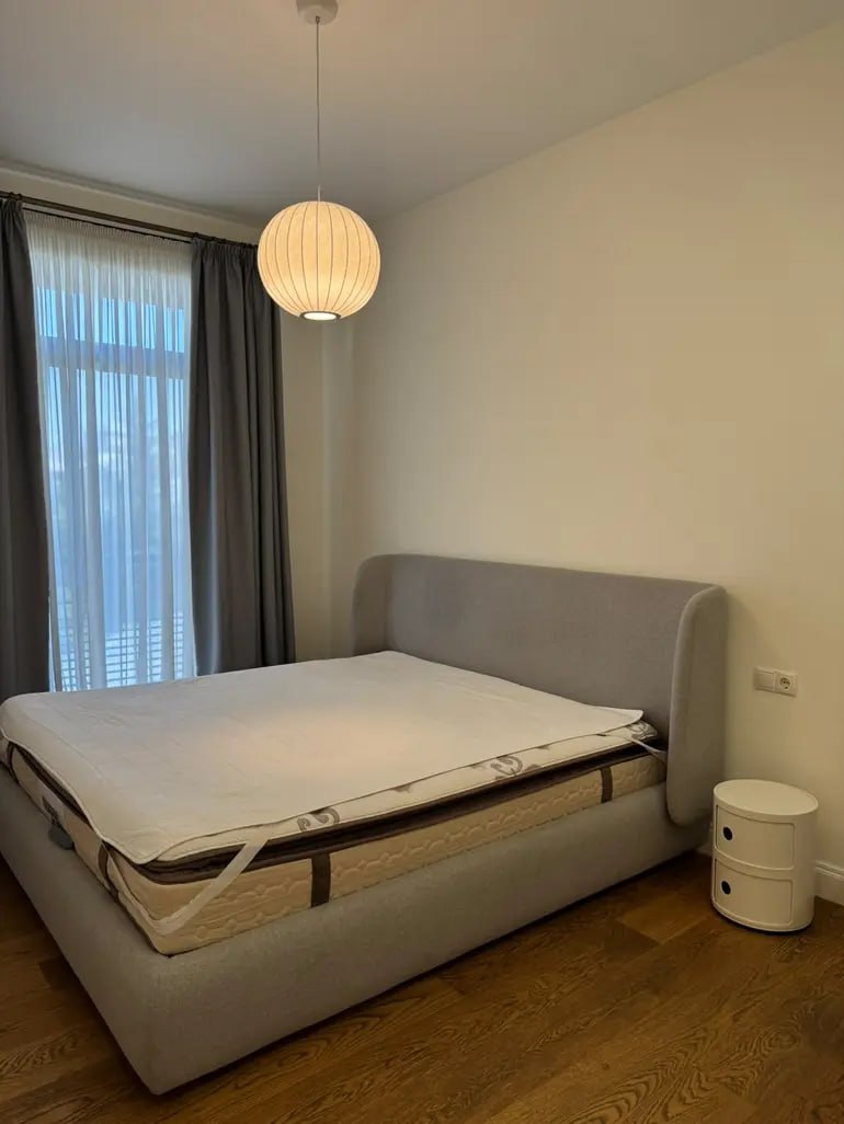 3-room apartment on Taktakishvili Street, $2000/month