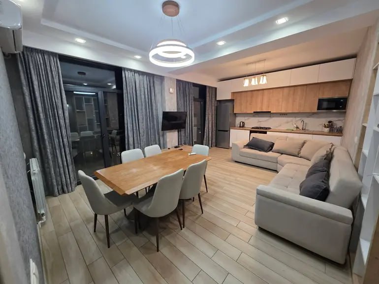 3-room apartment in Isani, $900/month