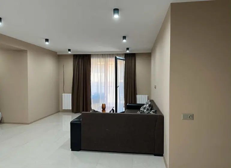 3-room apartment in Saburtalo, $1000/month