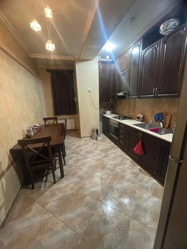 3-room apartment in Saburtalo, Kazbeги Avenue, $1100/month
