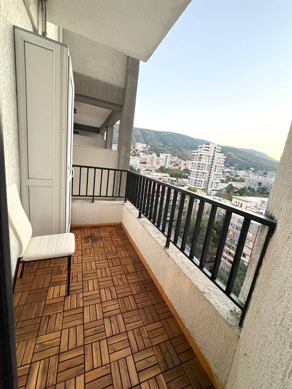 3-room apartment in Vake, $1700/month
