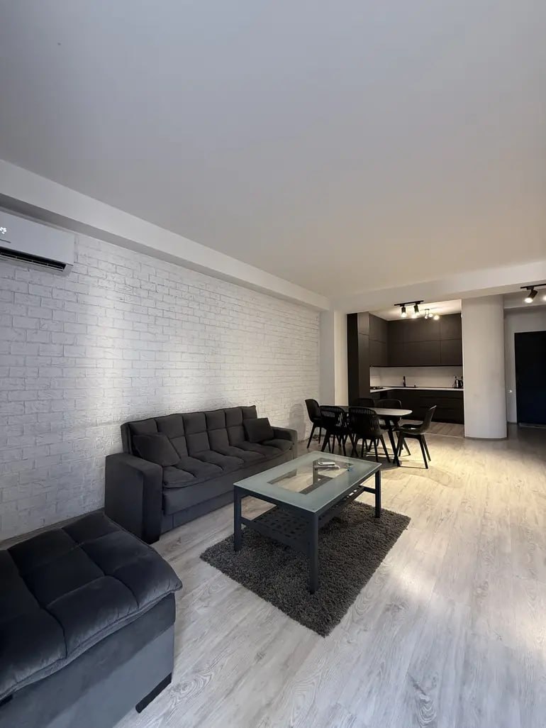 3-room apartment in Saburtalo, $900/month