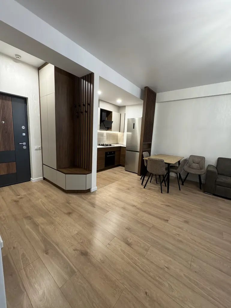 2-room apartment in Saburtalo, $1000/month