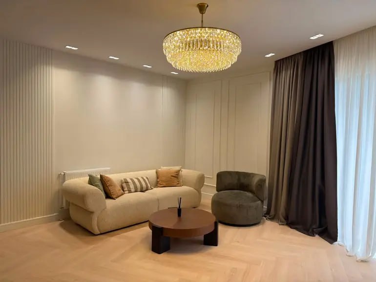 3-ოთახიანი სამარტოში, $1200/თვეში