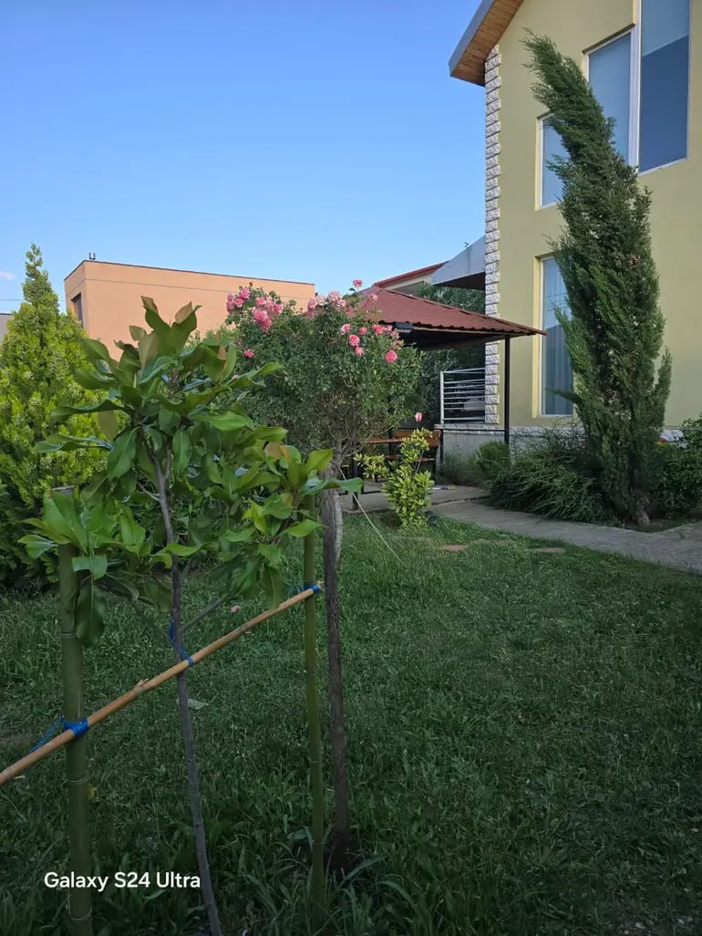 7-room house on Barona de Baya, $2000/month