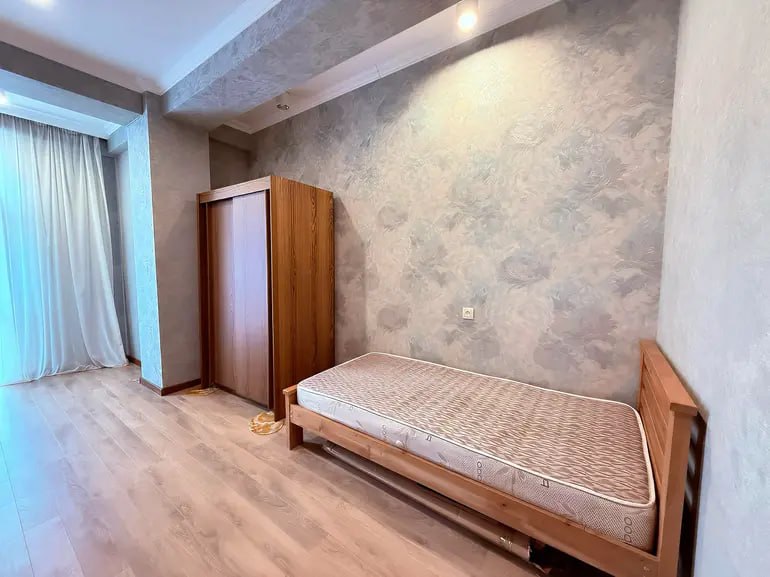 3-room apartment on Shatberashvili, Vake, $1150/month