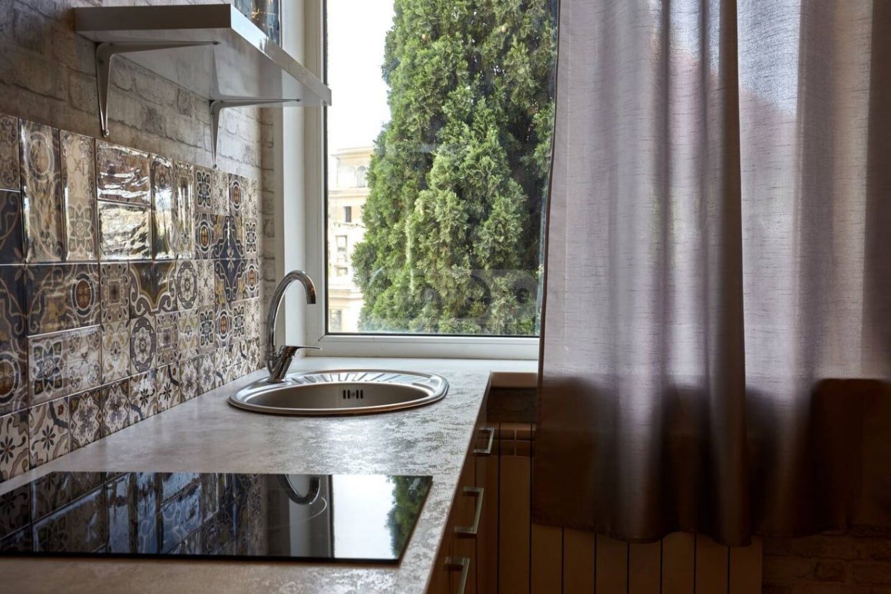 3-room apartment in Old Tbilisi, $1300/month