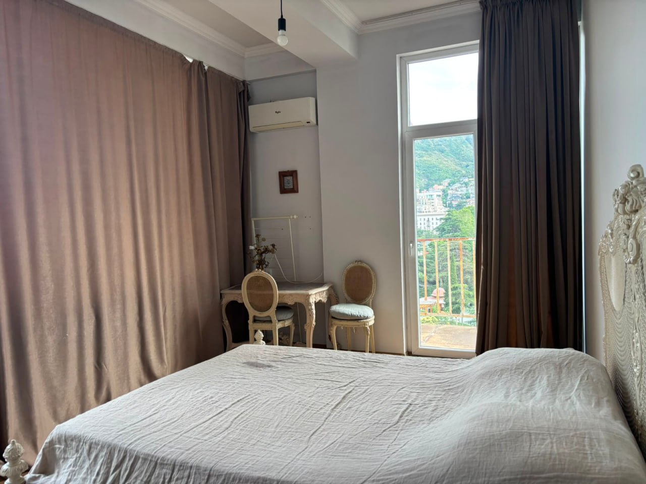 3-bedroom apartment in Vera, Old Tbilisi, $1500/month