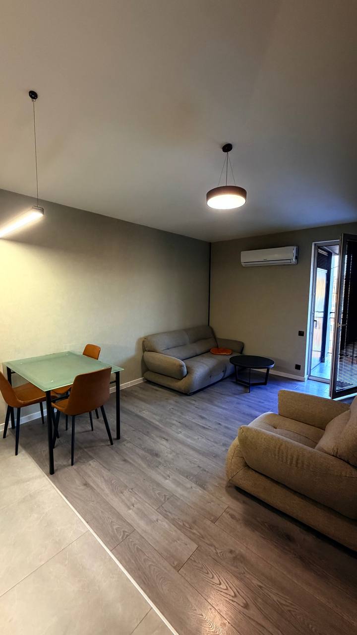 3-комнатная квартира в Тбилиси, $700/месяц
