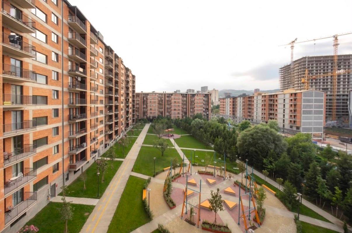2-room apartment on Universitetskaya, Saburtalo, $1000/month