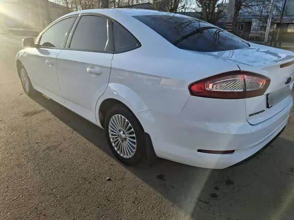 Ford Mondeo IV 1.6 рестайлинг 2011 года — миниатюра 3