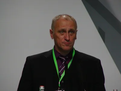 Александр Александрович Аузан