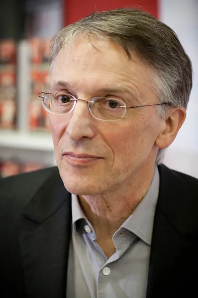 Юрий Львович Слёзкин