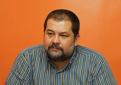 Сергей Лукьяненко — портрет автора