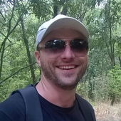 Артем Ливинец