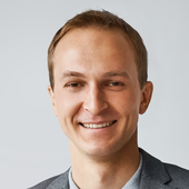 Евгений Романов