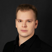 Владислав Заваруев