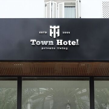 Town Hotel