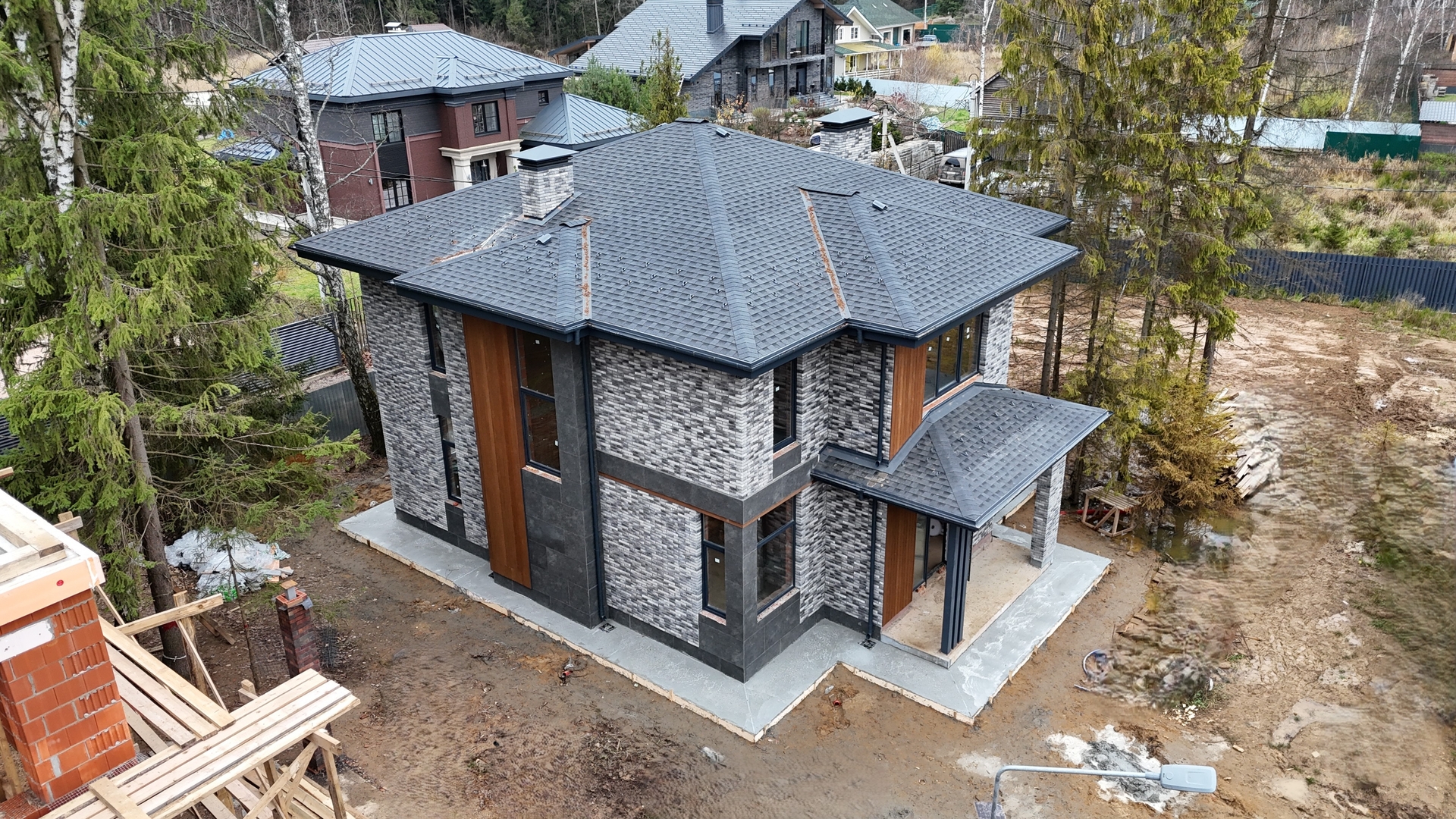 Проект дома СП-250 Обложка проекта "СП-250" из керамических блоков, площадью 250 м²