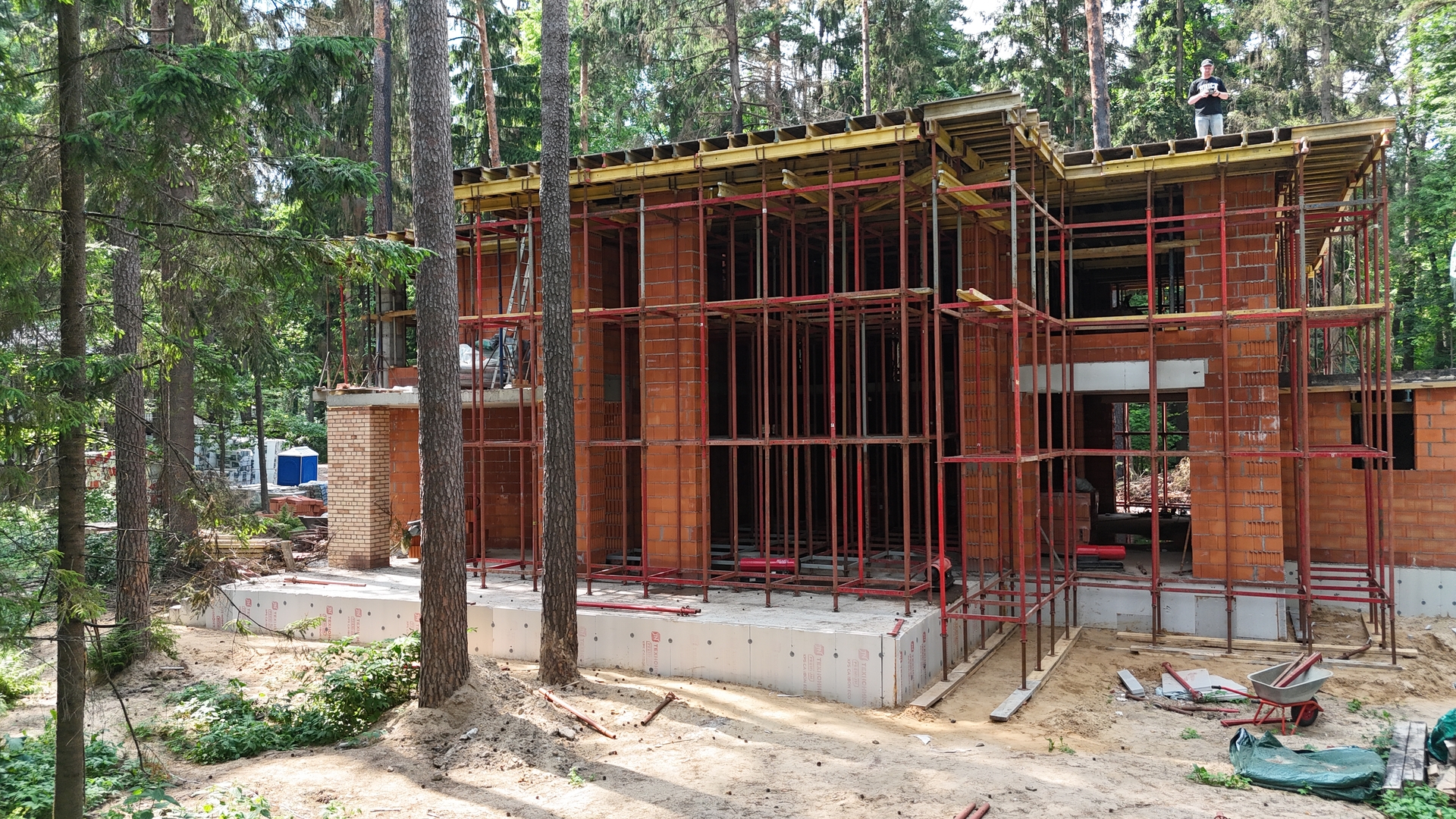 Обложка проекта "Королёв " из керамических блоков, площадью 720 м²
