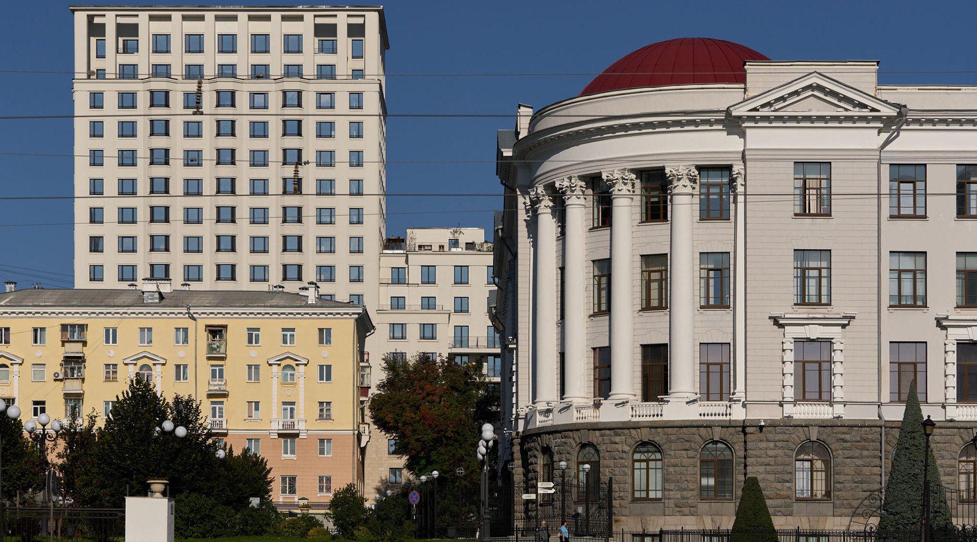 На Некрасова: современная классика в центре Екатеринбурга