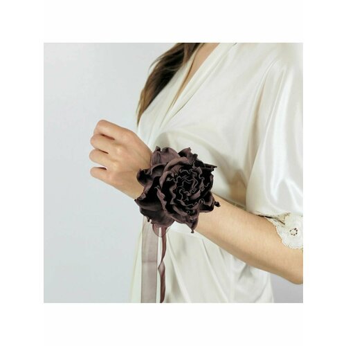 Купить Браслет Milotto, коричневый
Браслет цветок роза на ленте темно-коричневый арт 02...