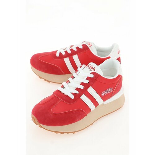 Купить Кроссовки Baden, размер 40, красный
Baden – удобная обувь для повседневной носки...
