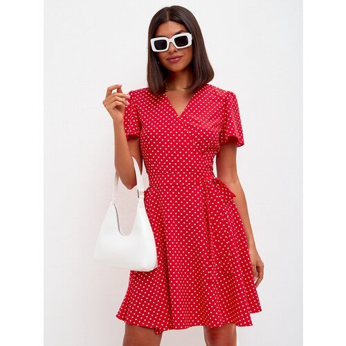 Купить Платье Icon Dress, размер 48, красный, белый
Хотите быть на высоте моды и выгляд...