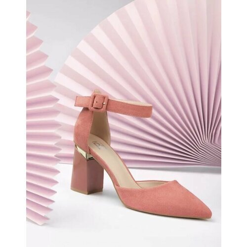 Купить Туфли Rio Fiore, размер 39, розовый
Стильные женские туфли с ремешком бренда Rio...