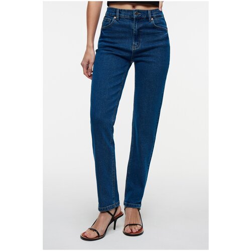 Купить Джинсы Befree, размер XXS, синий
- Трендовые джинсовые брюки straight прямого кр...