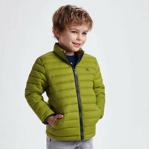 Купить Куртка Mayoral, размер 122 (7 лет), зеленый
Легкая стеганая куртка Mayoral для м...