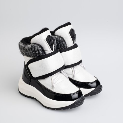 Купить Сапоги ONWAY, размер 30, черный, белый
ONWAY —итальянская обувь для повседневной...